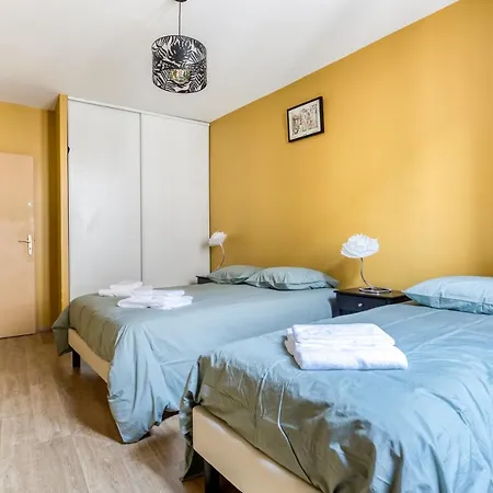 Maison Du Capitole Apartment *
