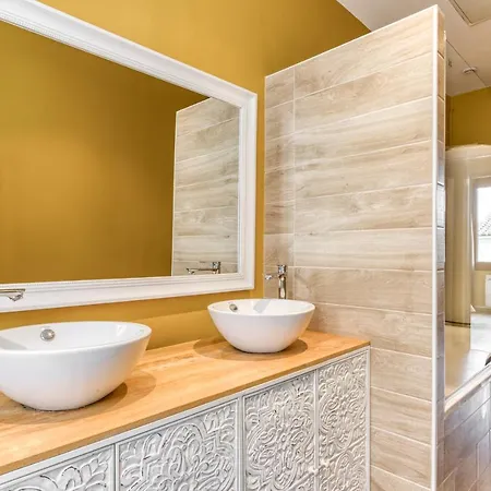 Maison Du Capitole 아파트 *